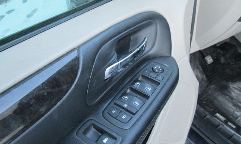 Dodge Caravan 2013  ...