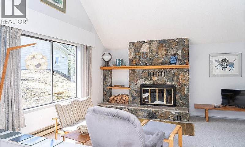 3574 Mcinnis Rise Sa...