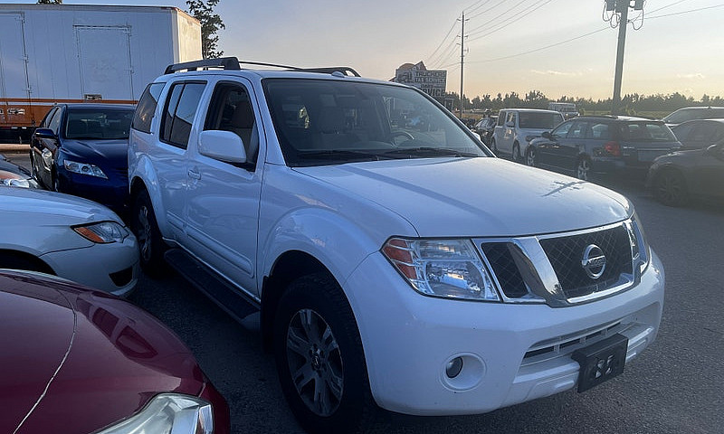 2010 Nissan Pathfind...