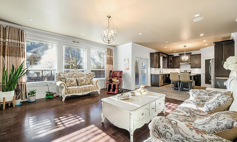 16334 25 Avenue Surr...