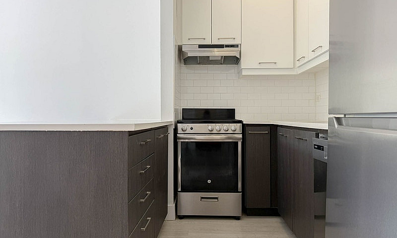 Bach Apartment For R...