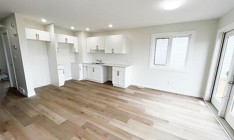 Brand New Home 54 Fe...