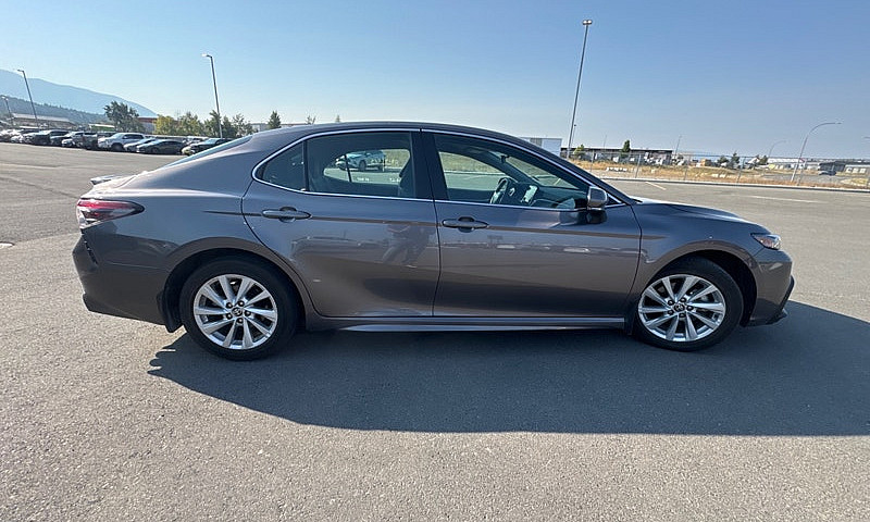 2023 Toyota Camry Se...