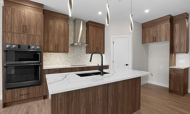 Westpark 3 Bed 2.5 B...