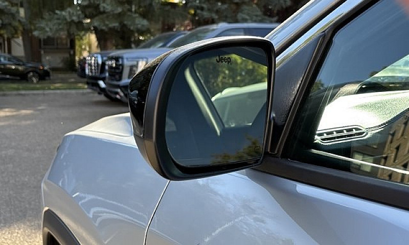2025 Jeep Compass 4X...