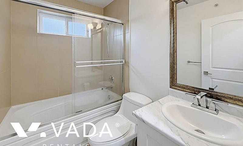 2 Br Laneway House R...