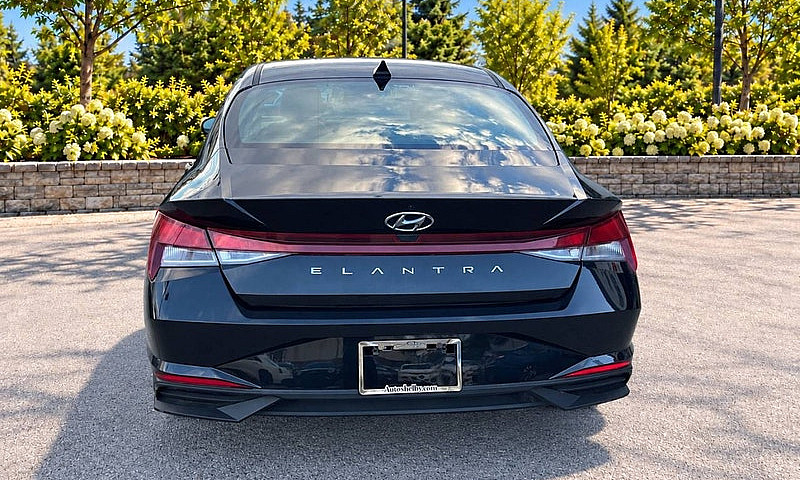 2023 Hyundai Elantra...
