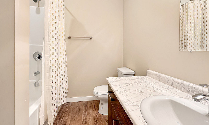 Stylish, Spacious, S...