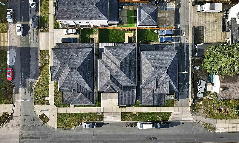 5973 142 Street Surr...