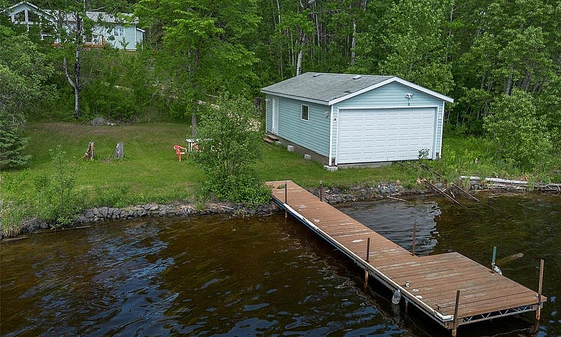 2 Pioneer Drive Lac ...