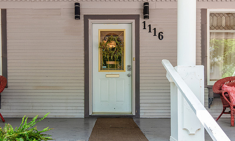 1116 Clifton Ave...