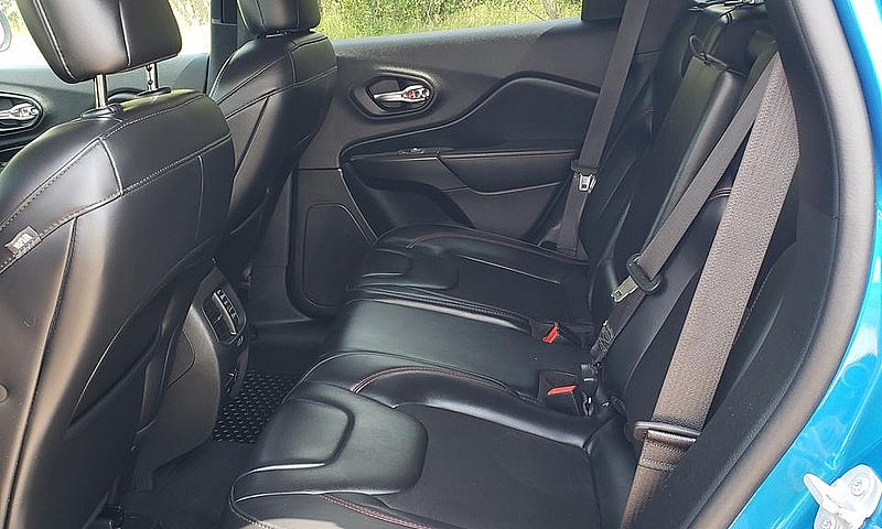 2020 Jeep Cherokee T...