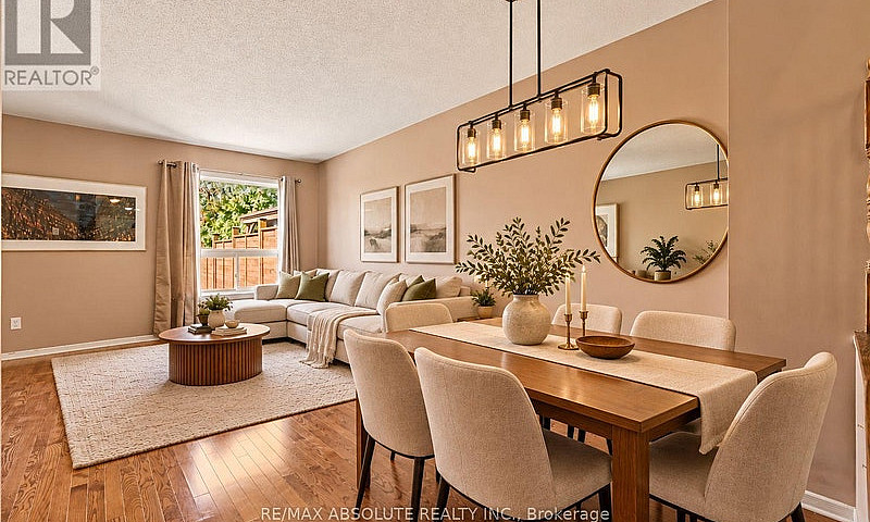 42 Roblyn Way Ottawa...