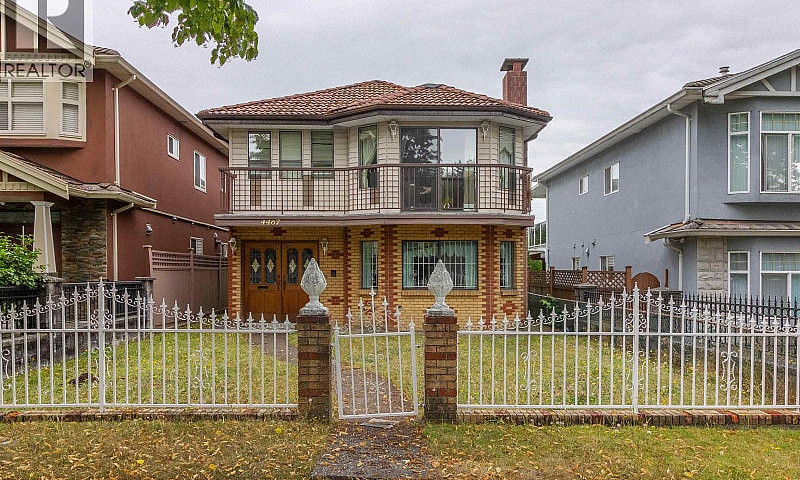 4467 Perry Street Va...