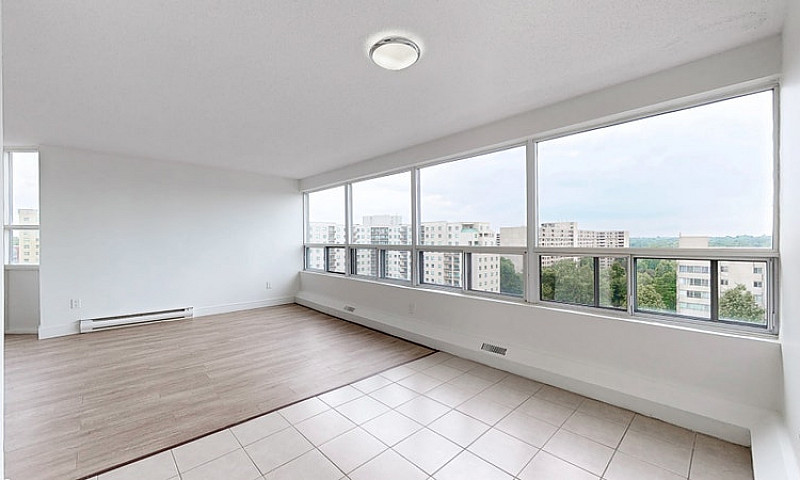 560 Proudfoot Lane -...