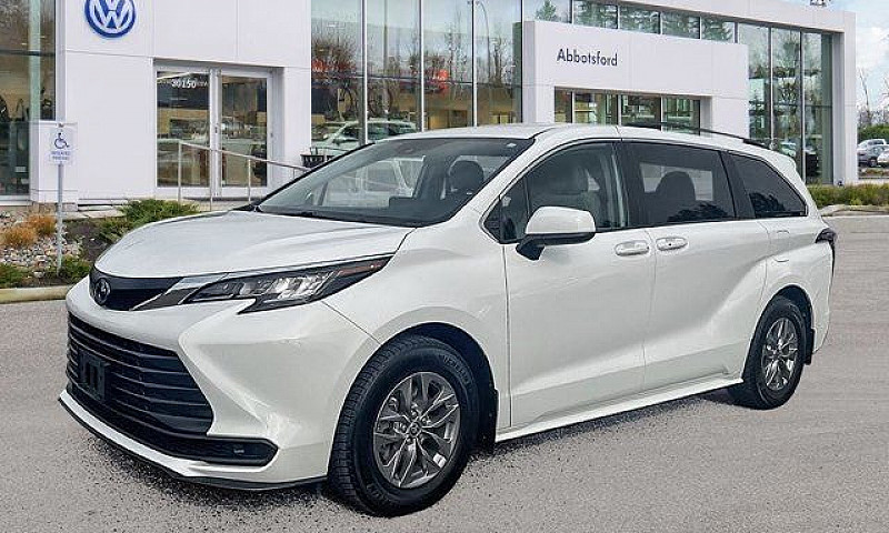 2022 Toyota Sienna...