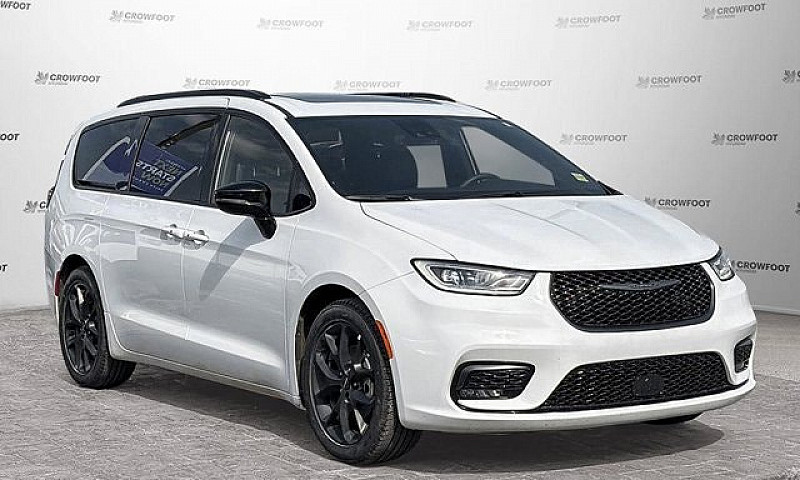 2025 Chrysler Pacifi...