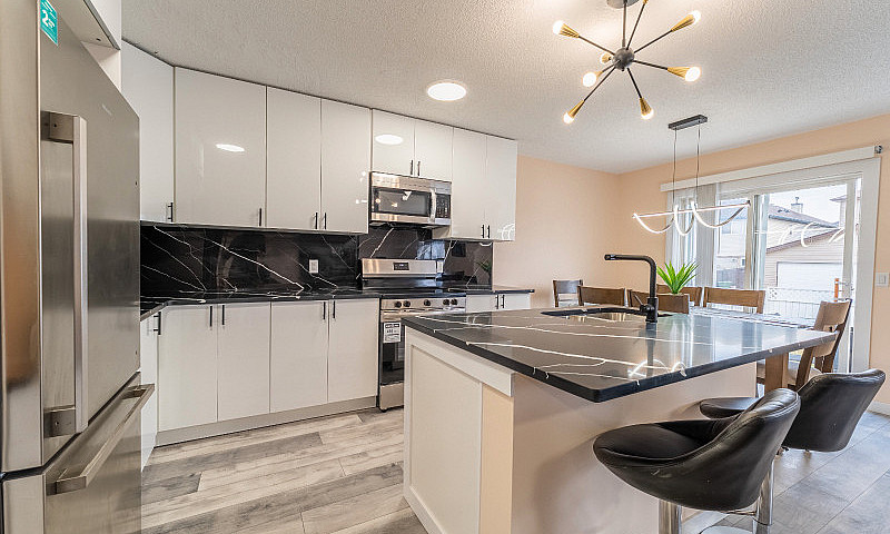 Renovated 5 Bed Home...