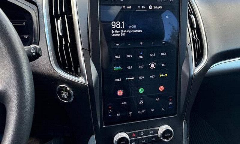 2024 Ford Edge Titan...