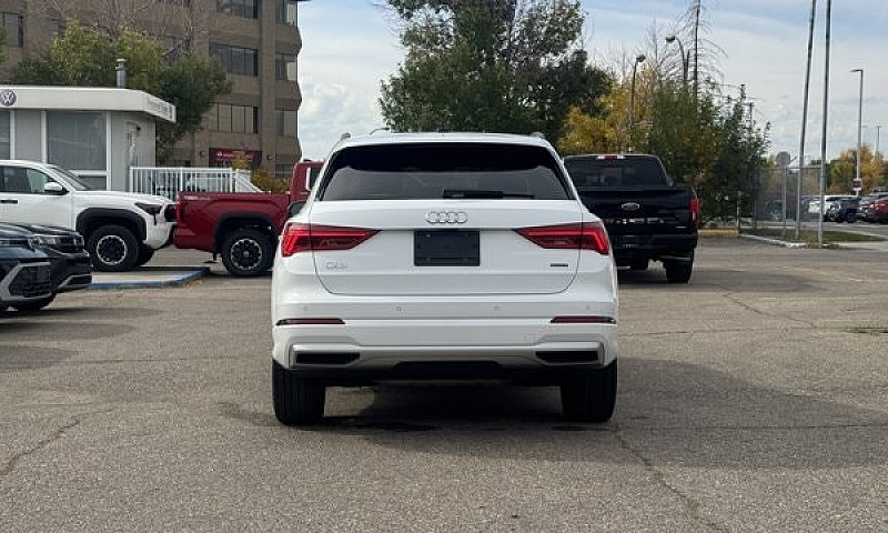 2025 Audi Q3 Prem...