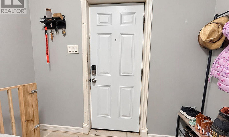 128 Bethune Street T...