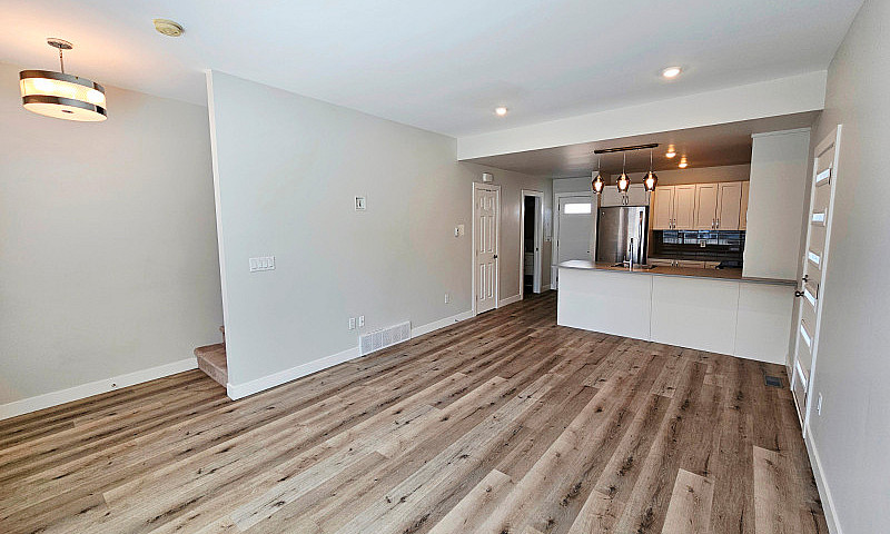 Downtown 2 Bedroom T...
