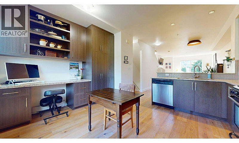 29 40653 Tantalus Ro...