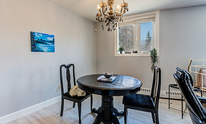 Downtown 2 Bed 2 Bat...