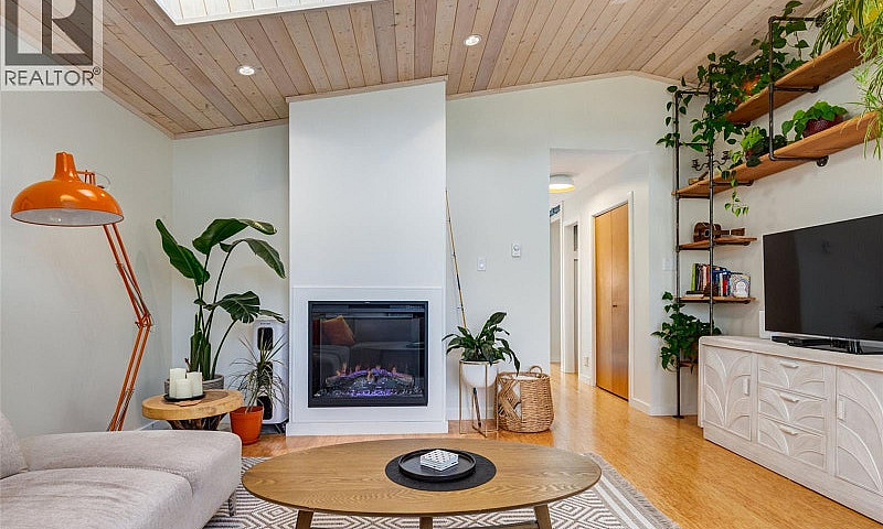 778 Shorewood Dr Par...