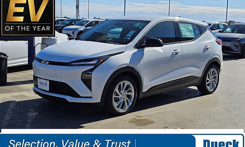 2027 Chevrolet Bolt ...