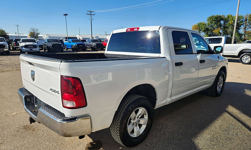 2017 Ram 1500 Crew C...