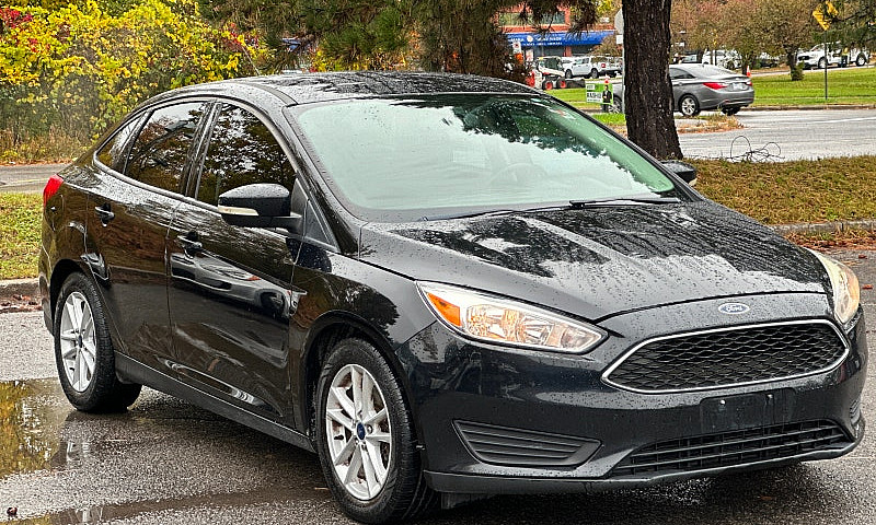 2018 Ford Focus Se *...