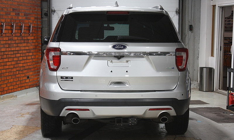 2016 Ford Explorer X...