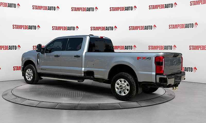 2023 Ford Super Duty...