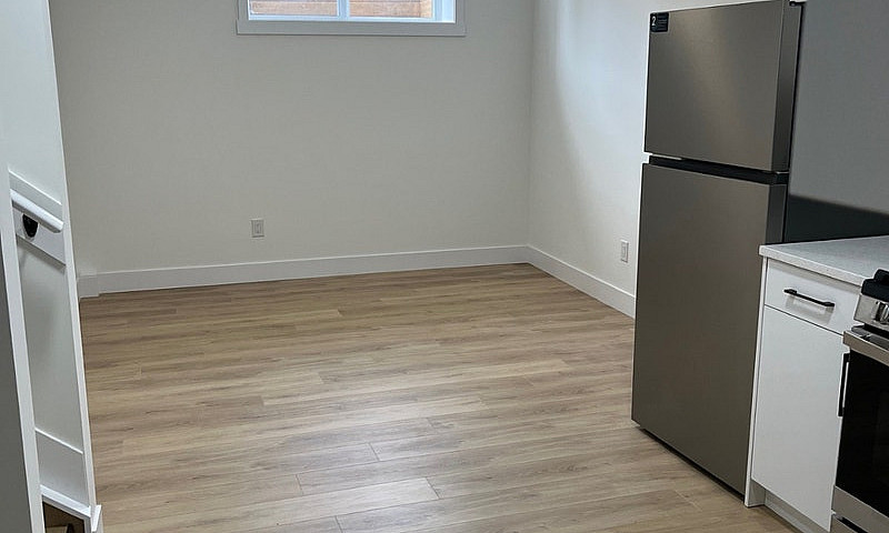 1Bed, 1Bath Brand Ne...