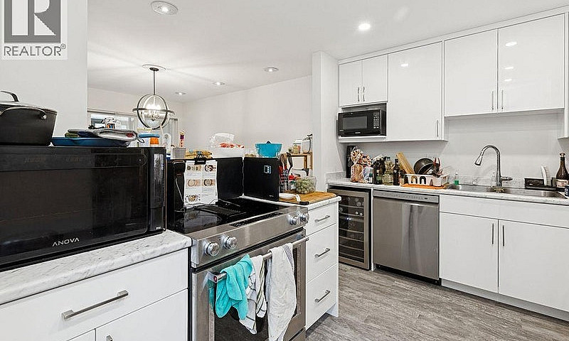 6605 Turnberry Cresc...