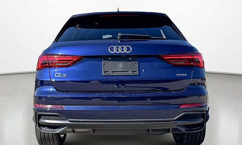 2022 Audi Q3 Technik...