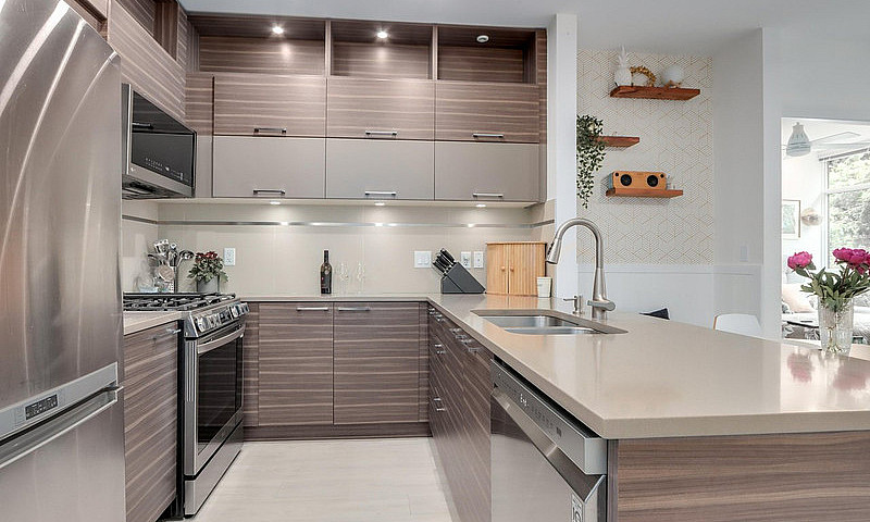 Townhouse Style Livi...