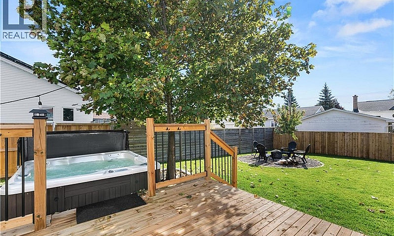 85 Castle Drive Monc...