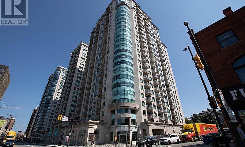 207 - 200 Rideau Str...