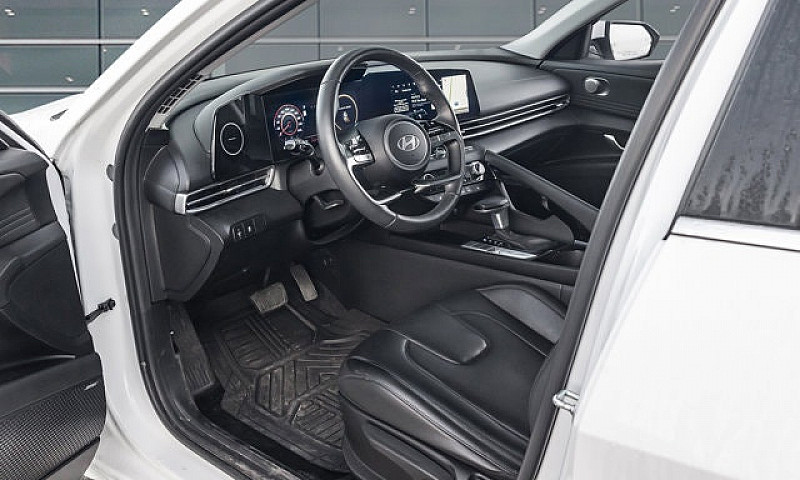2025 Hyundai Elantra...