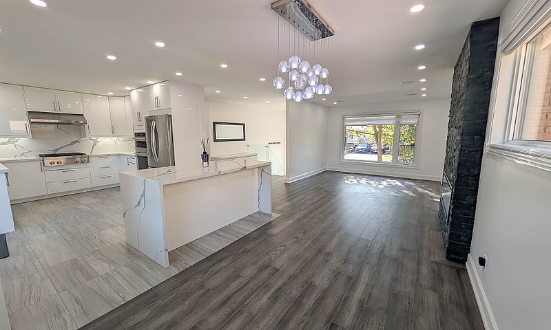 2474 Bridge St, Oakv...