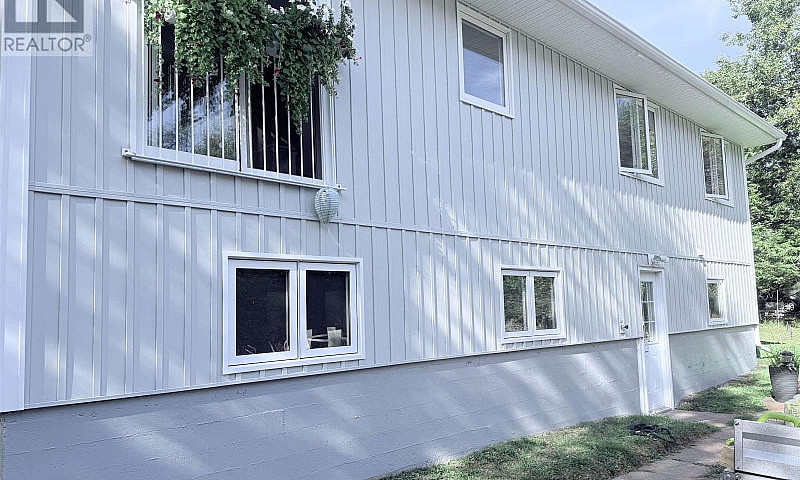 45 Springwaters Plac...