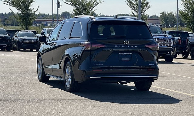 2026 Toyota Sienna L...