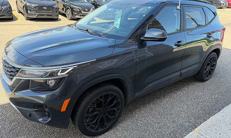 2022 Kia Seltos Lx...