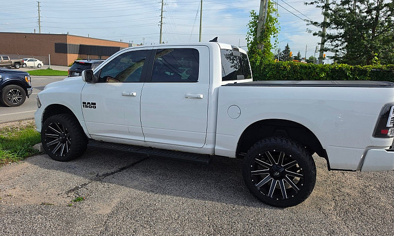 2018 Dodge Ram Sport...