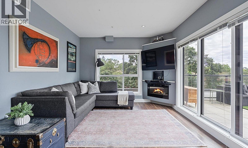 503 742 Travino Lane...