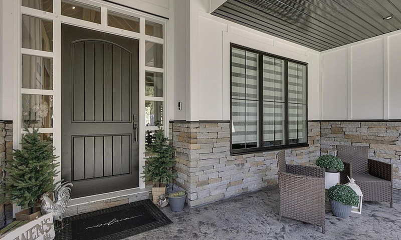 9409 Erickson Street...