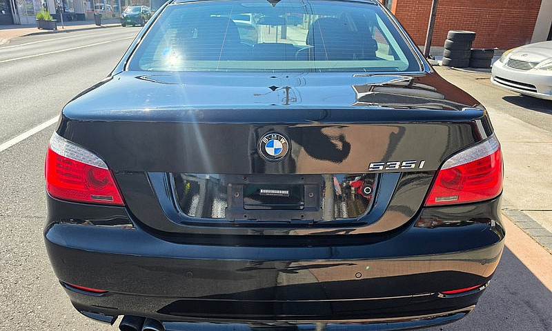 2010 Bmw 5 Series 53...
