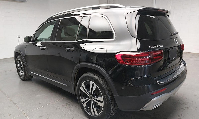 2025 Mercedes-Benz G...